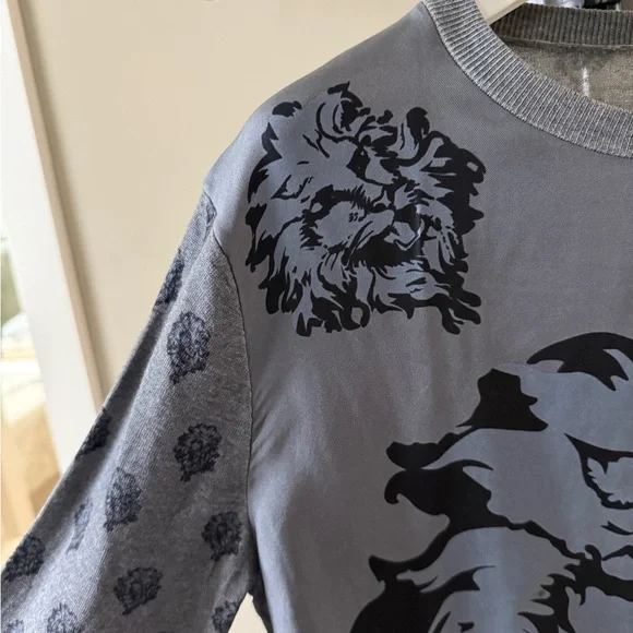 Dolce & Gabbana Black and Gray Crewneck Sweater with Bold Lion Design
